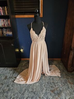 Maniju Elegant Blush Lace Bodice Maxi Dress with Slit womens size small nwt